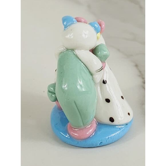 Mini Pig Piglet Piggy Happy Couple Cooking 1 1/2" Pottery Figurine 90s Vintage - Picture 5 of 12